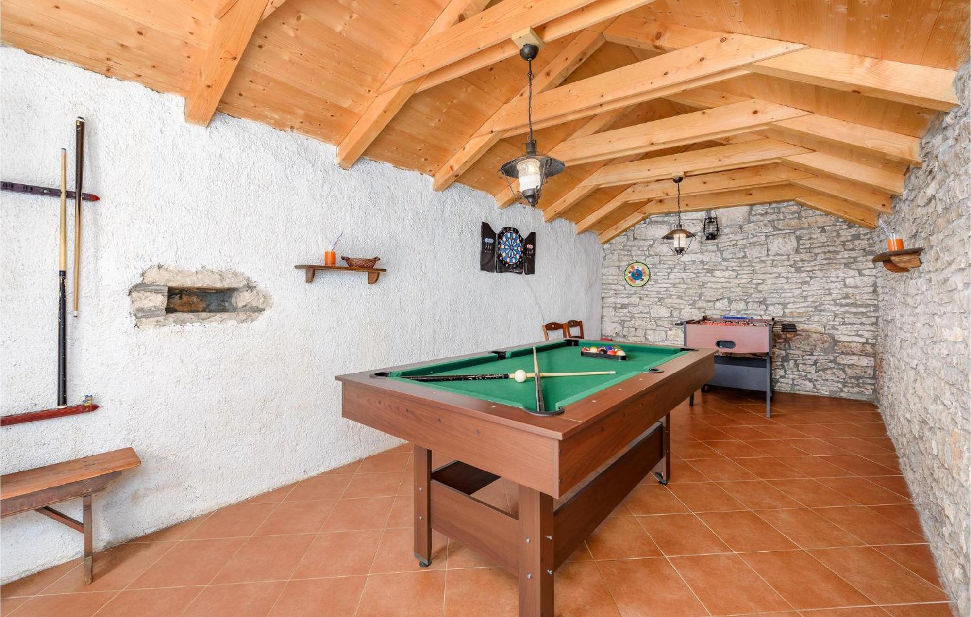 Cozy Home In Pamici With Kitchen Buitenkant foto